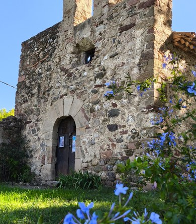Una imatge de l'ermita de Sant Miquel de Toudell
